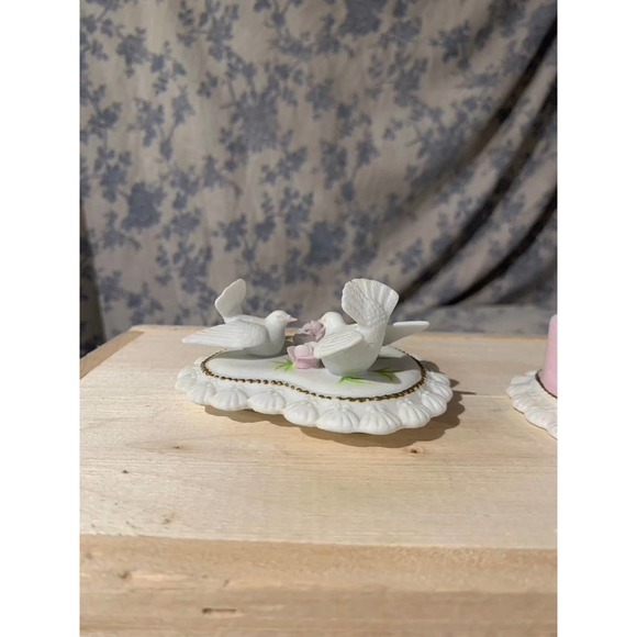 Vintage 1987 Lefton Heart Shaped Pair of Trinket Box with Doves - Picture 6 of 15